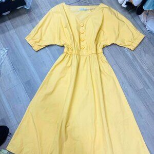 yellow dress